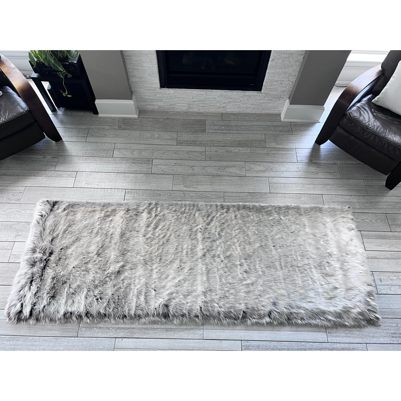 Mar Vista Faux Sheepskin Indoor Rug, Rectangle 2'6" x 9'6"