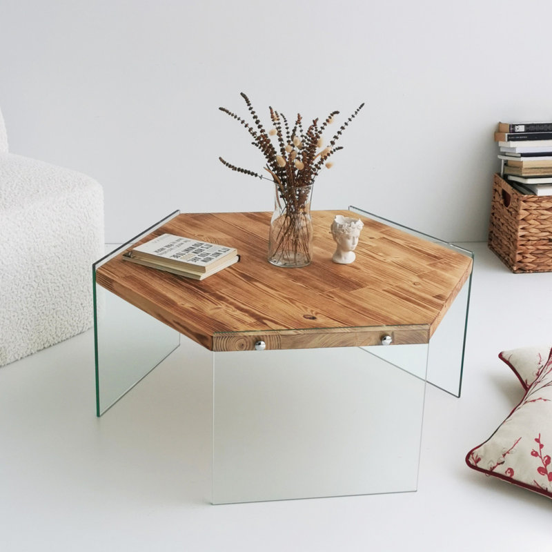 Table basse à 3 pieds