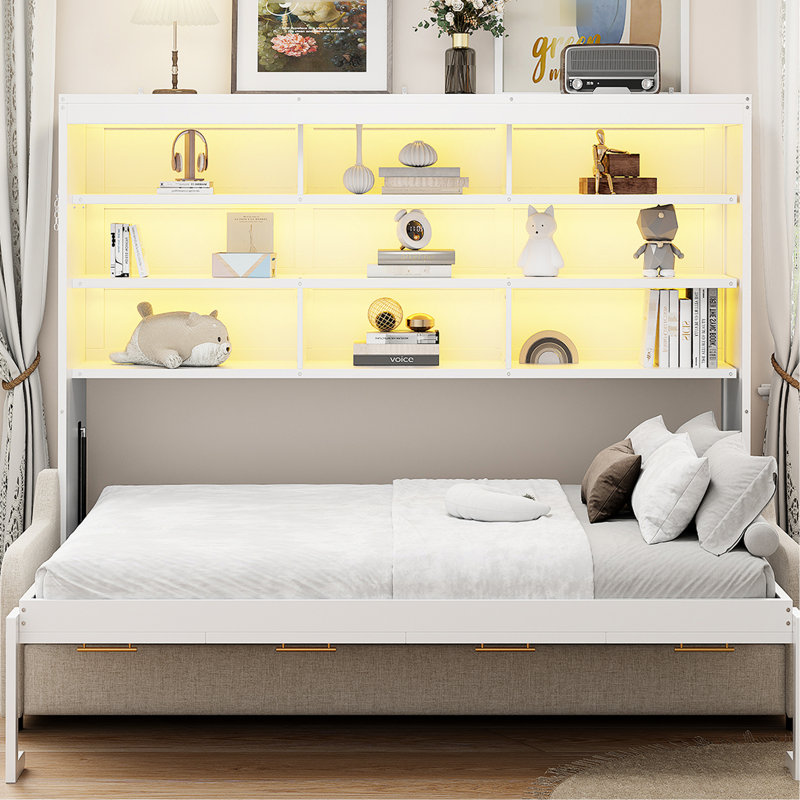 Grand lit-armoire beige avec tablettes de rangement, avec éclairage à DEL pour une nuit de repos tranquille et confortable