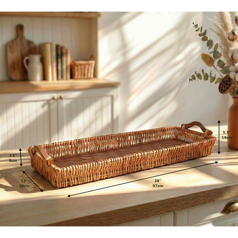 Plateau extra long en saule de 38 po tissé à la main avec côtés hauts, fond en bois et poignées, Brun miel