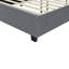 Grand lit plateforme tapissier-509873171
