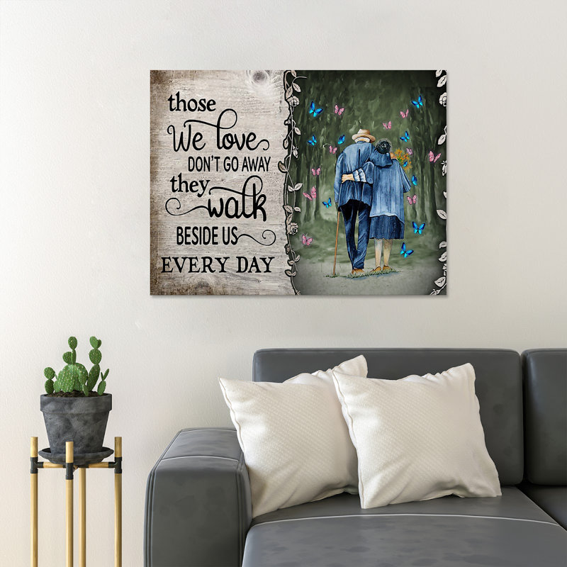 «Old Husband And Wife With Butterflies - Ceux que nous aimons marcher à côté de nous tous les jours», reproduction d'art graphique sur toile tendue