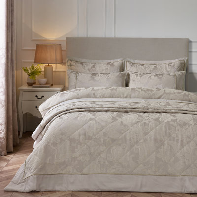 Opulent Jacquard Bedspread
