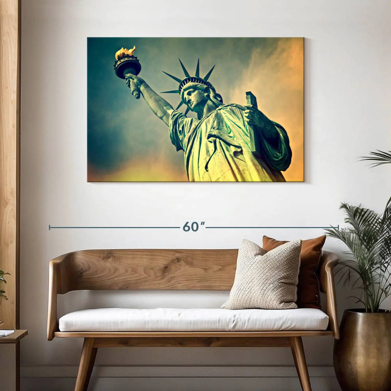 Kavia Iconic Liberty Statue, 30" H x 45" W