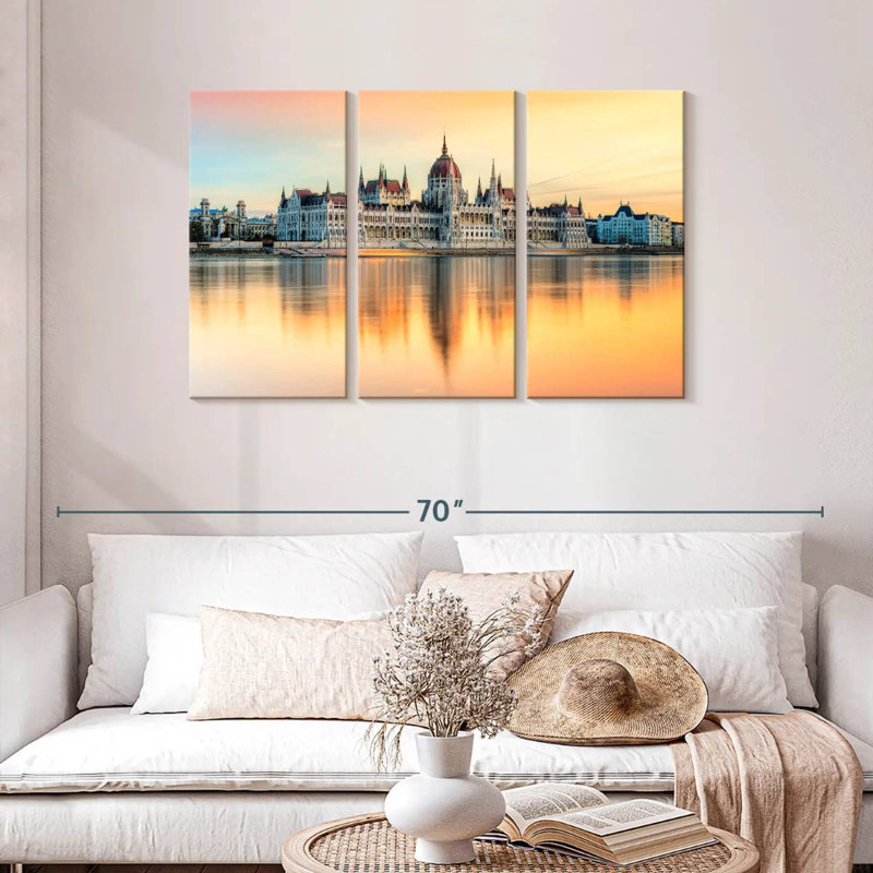 Sebbie Budapest Parliament, 28" H x 45" W