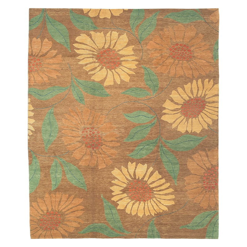 Wool Floral Area Rug in Beige/Green, Rectangle 8' x 10'
