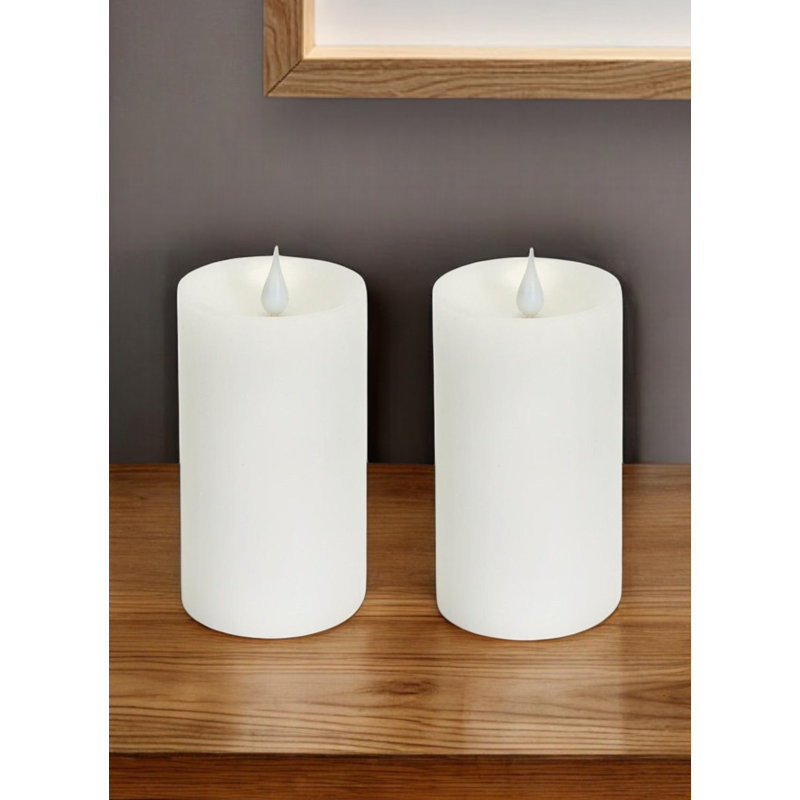 Ensemble de deux chandelles blanches sans flamme, H 5 po x l 3 po x P 4 po