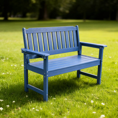 Banc d'extérieur minimaliste bleu marine avec corrosion - matériau et adapté aux jardins familiaux