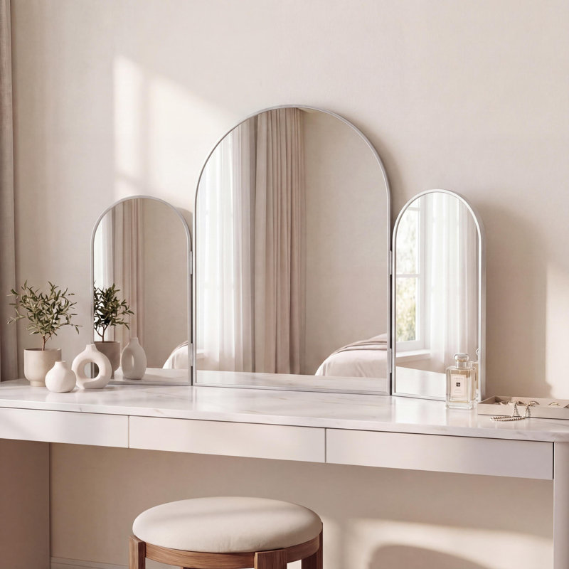 Miroir de salle de bain à 3 battants avec cadre en alliage d'aluminium ajustable à 3 arches en verre Verity, Nickel