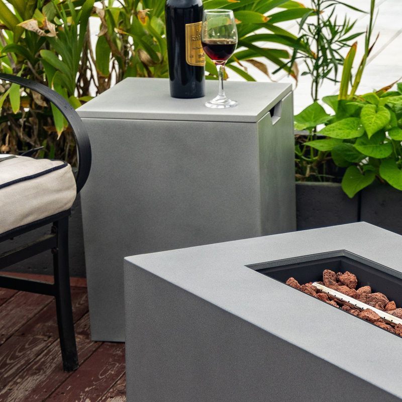 Table d'extérieur pour foyer d'extérieur au propane de 42 pouces - Fabriquée en acier, chauffage efficace, flamme réglable, mesures élevées, peu encombrante, facile à nettoyer et à entretenir, avec construction en verre coupe-vent, taille réglable,