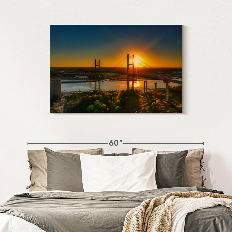Lilie Golden Gate Haze, 30" H x 45" W
