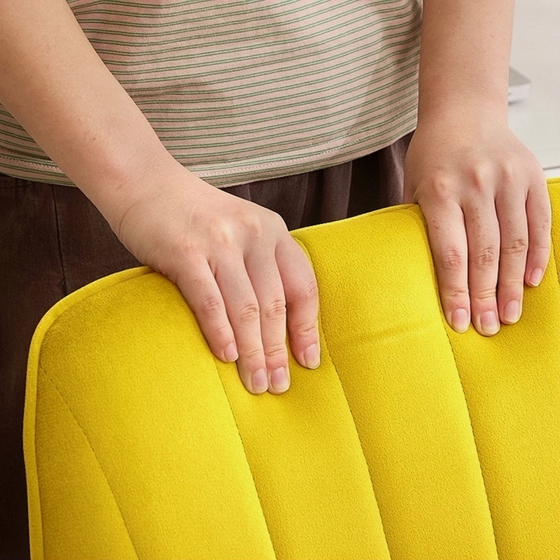 Chaise de bureau, Doré
