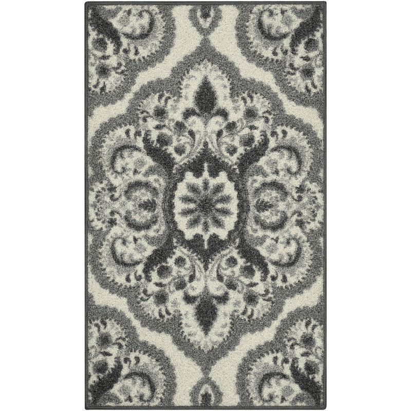 Tapis gris / crème / noir Hertel, Rectangle 1 pi 8 po x 2 pi 10 po