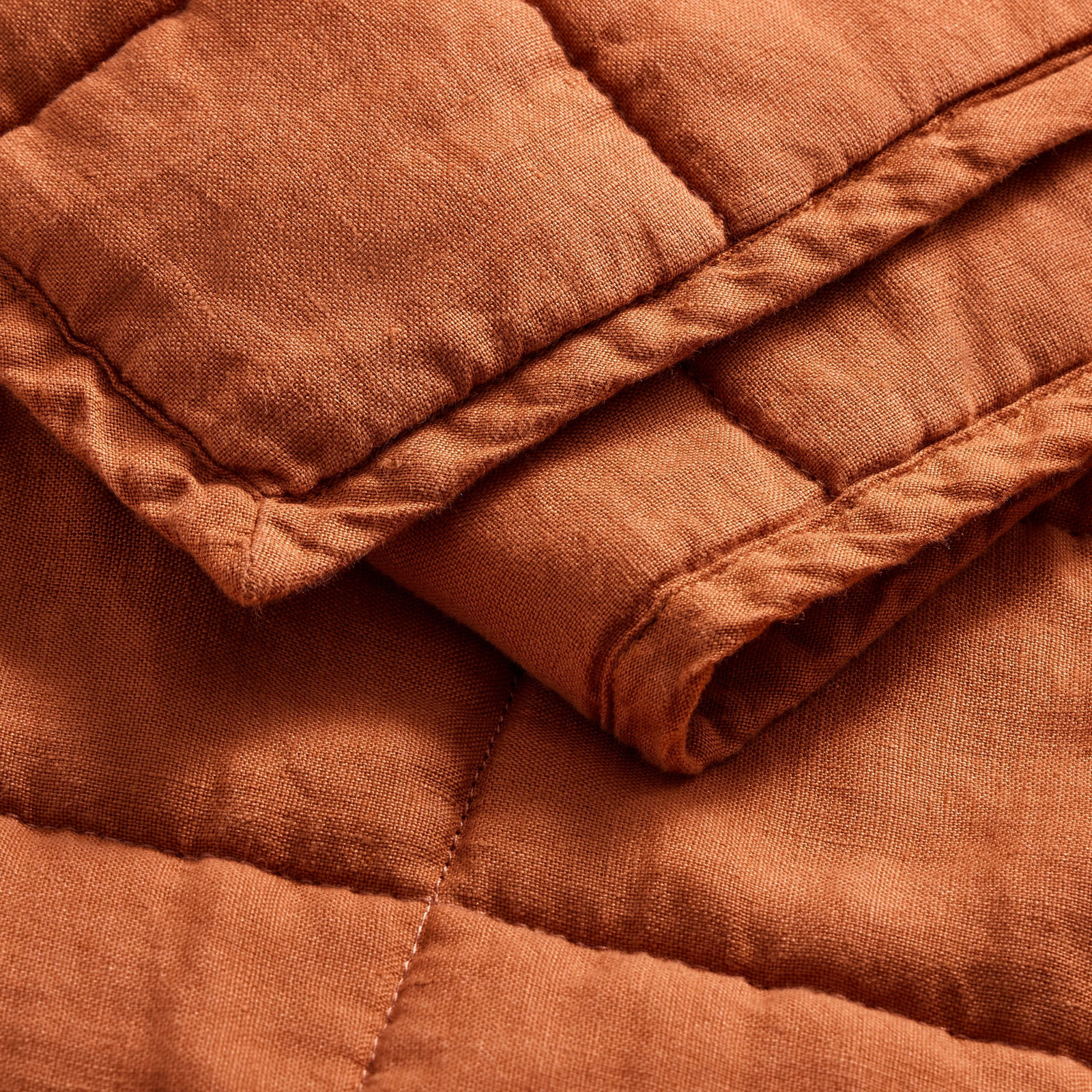 Ester Percale Quilt Set, Queen Quilt + 2 Queen Shams, Tomato