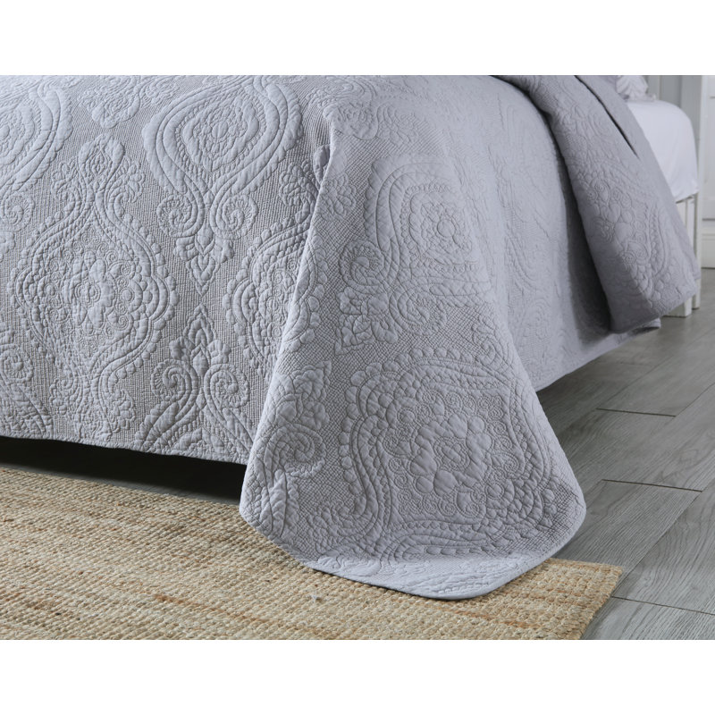 Sabel Cotton Blend Damask Quilt, Gray, Full/Queen Quilt + 2 Shams