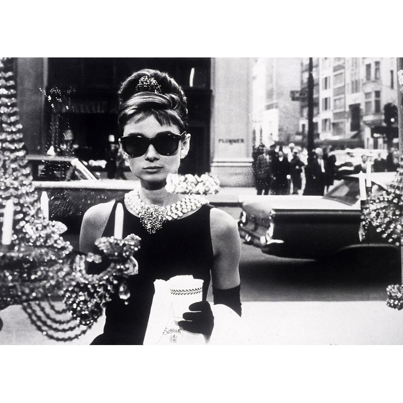 Audrey Hepburn dans le petit-déjeuner chez Tiffany - photographie sans cadre, H 8 po x l 10 po