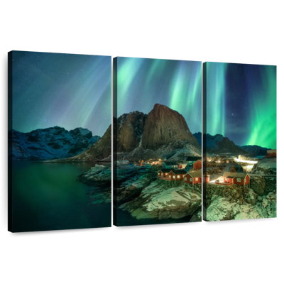 Alvord Hamnoy Aurora Lights