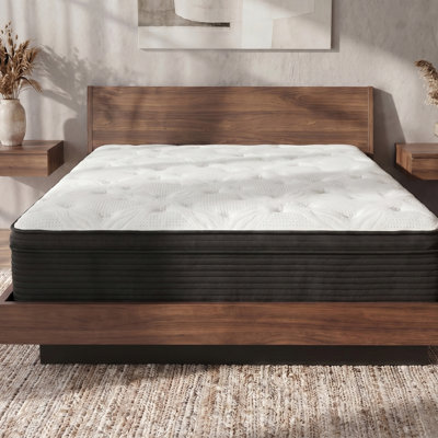 13 Inch Hybrid Plush California King Mattress with Pocketed Coils and Phase Change Cooling Fabric