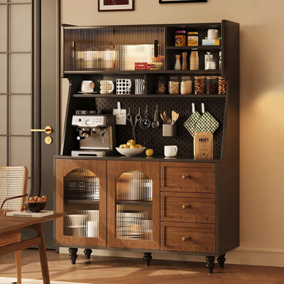 Buffet en noyer massif et bois manufacturé