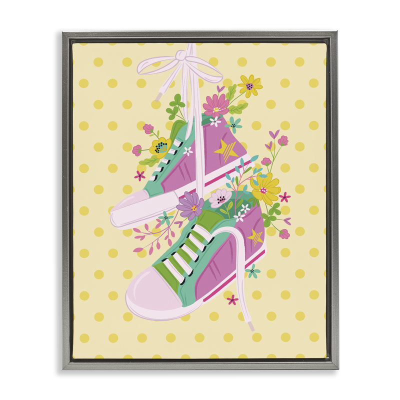  «Preppy Floral Sneakers», art mural sur toile par Lisa Perry White, H 21 po x l 17 po, Cadre flottant gris lustré