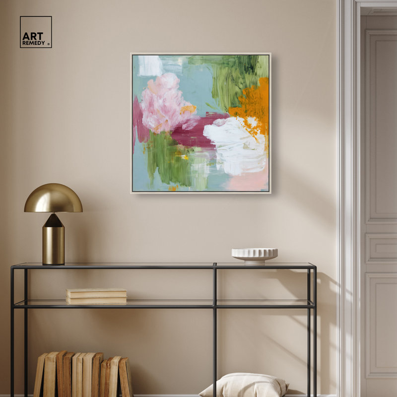 «Heirloom Mist I», reproduction d'art sur toile encadrée par Art Remedy, cadre argenté, 24 x 24, 25"H x 25"W, Silver Frame