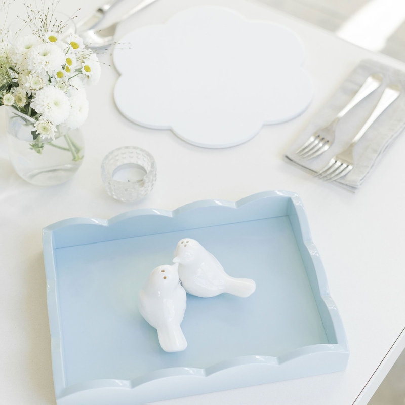 Petit plateau festonné laqué, Denim pâle
