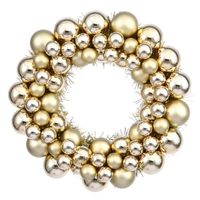 Shiny and Matte Ball Wreath