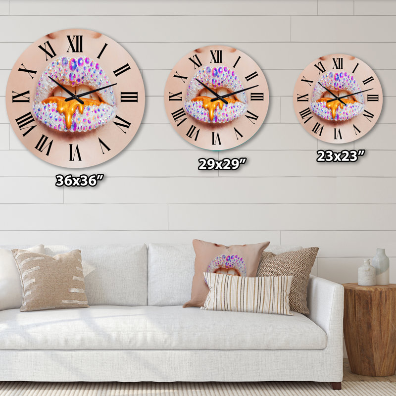 Horloge murale moderne recouverte de strass et de taches brillantes, Moyenne