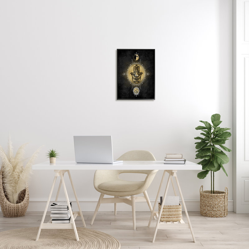 Symbole géométrique Hamsa et Evil Eye par Oliver Jeffries - impression, H 20 po x l 16 po, Giclée encadrée noir minuit