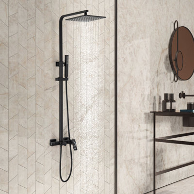 Système de douche luxueux avec pomme de douche à valve brute