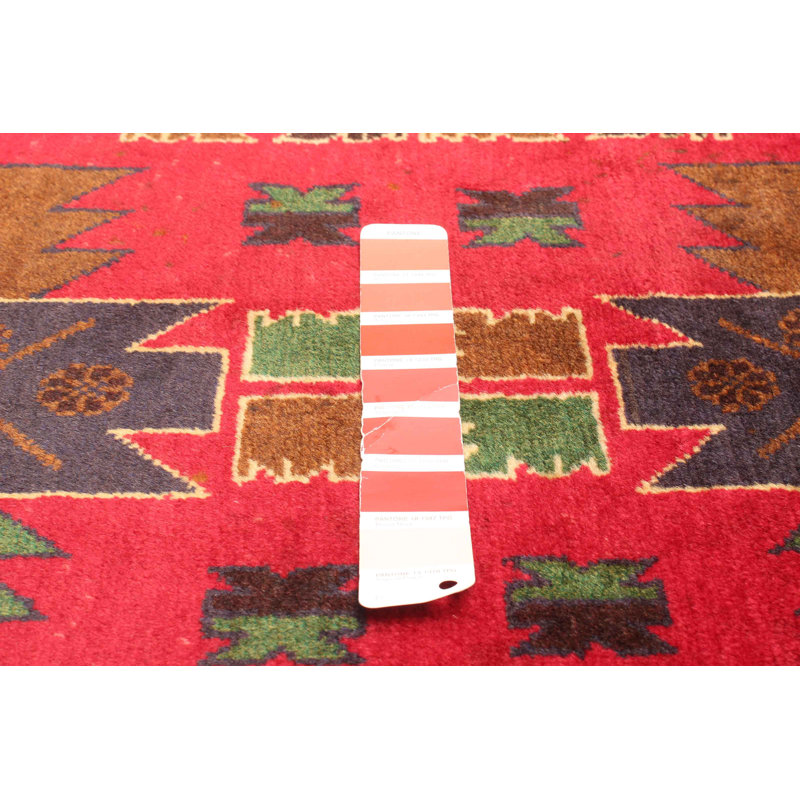Tapis rouge Teimani 2 pi 9 po x 4 pi 10 po