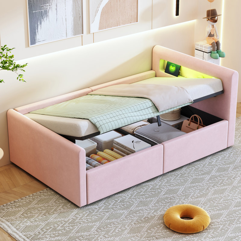 Bed, Pink