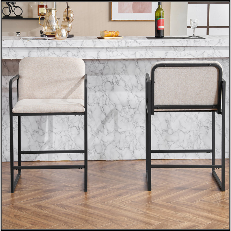 Ensemble confortable de 2 tabourets de bar modernes à hauteur de comptoir avec accoudoirs, structure en métal et siège rembourré, chaise de salle à manger confortable pour îlot de cuisine, bar ou restaurant