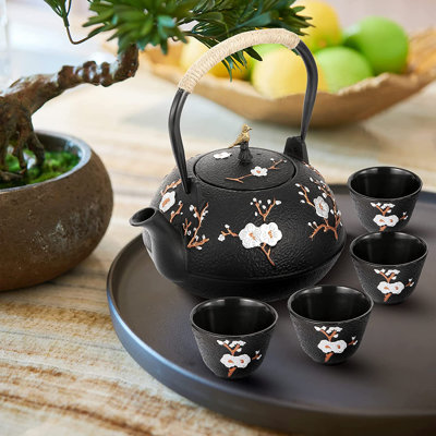 Théière en fonte avec infuseur