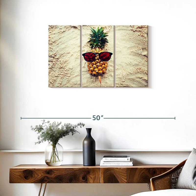 Yarlin Cool Sandy Pineapple, 20" H x 33" W
