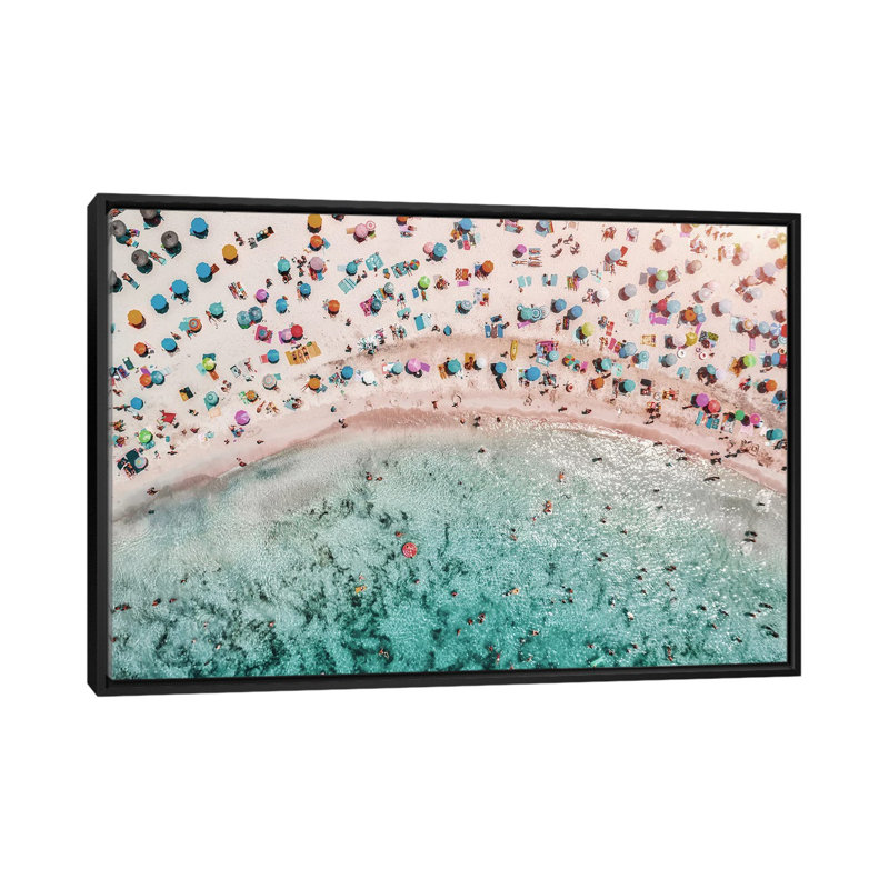 «Beachy» par Honeymoon Hotel - impression, H 18 po x l 26 po x P 1,5 po, Toile avec cadre noir, Pas de tapis