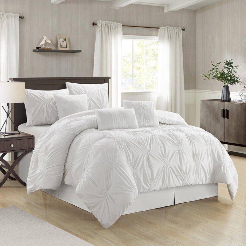 Nargiz Polyester Comforter Set, King Comforter + 6 Additional Pieces, White