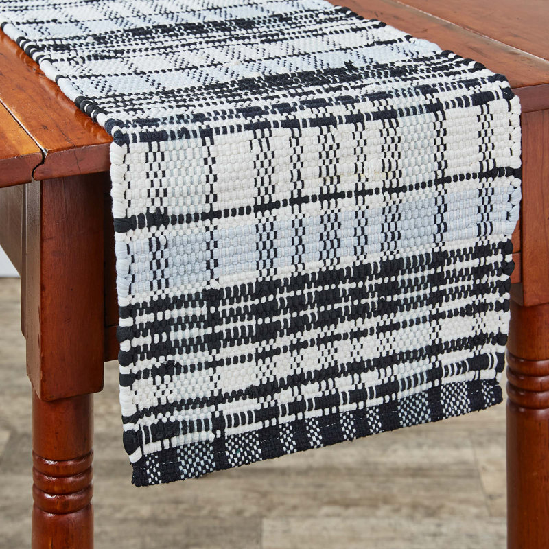 Chemin de table Gracie Oaks, 54 po x 13 po