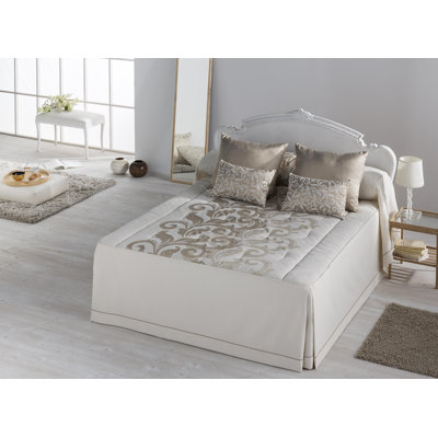 Harlee Bedspread