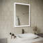 Miroir de salle de bain rectangulaire à DEL sans cadre avec désembueur Streamline, intensité variable, changement de température de couleur