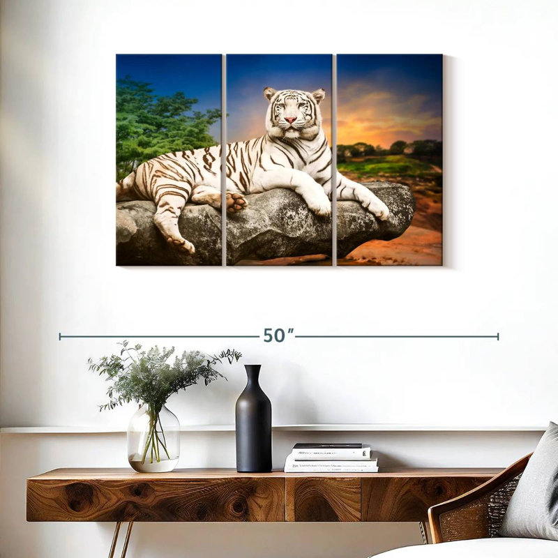 Brampt White Bengal Tiger, 24" H x 38" W