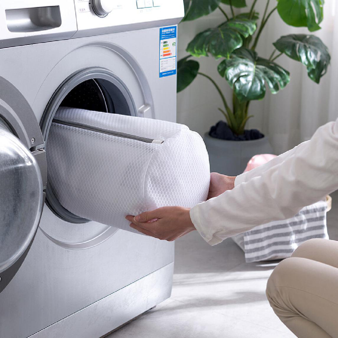 Rebrilliant Fabric Laundry Bag