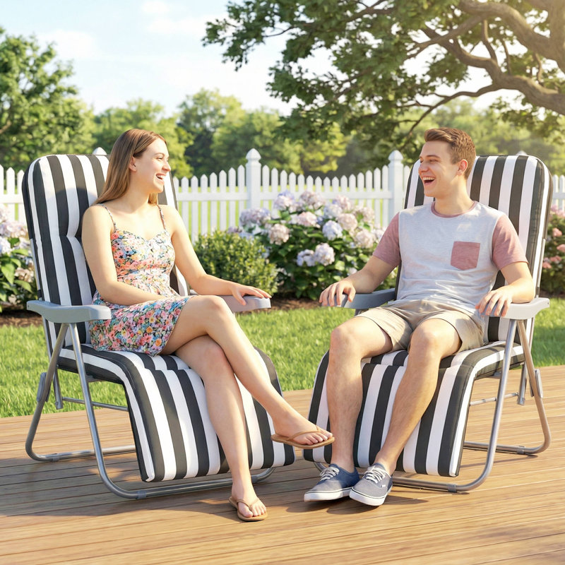 Outdoor Lounge Chair, Grey/White