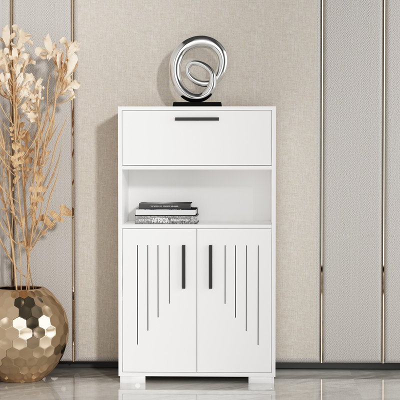 Armoire décorative à 3 portes