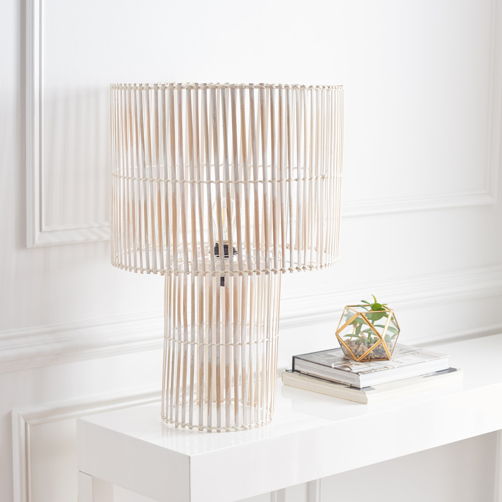 Uguna Wicker/Rattan Table Lamp, White Washed
