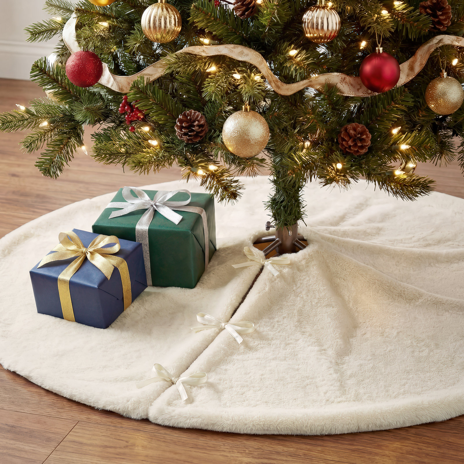 Faux Fur Tree Skirt, White