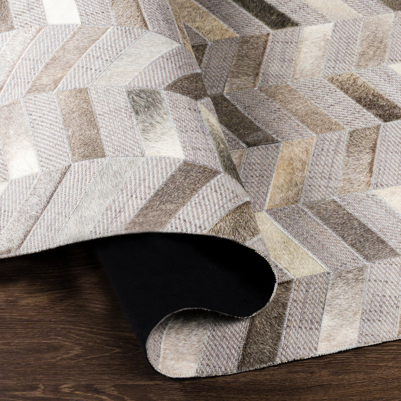 Jardin Geometric Area Rug in Beige, Rectangle 5' x 7'6"