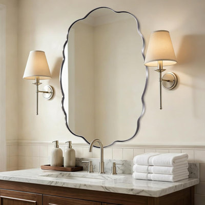 Miroir de salle de bain en nickel brossé, grand miroir de salle de bain ondulé argenté de 30 po x 48 po, miroir de salle de bain ovale unique au design incurvé sophistiqué