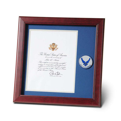 Cadre de certificat à médaillon de souvenir à haute air Ashly