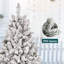 Arbre de Noël blanc enneigé avec pin-130365410